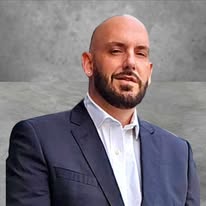 J Manchester - High-Ticket Comeback Coach